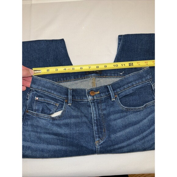 Ann Taylor “The Taper” Mid Rise Jeans Size 4 - Picture 6 of 8
